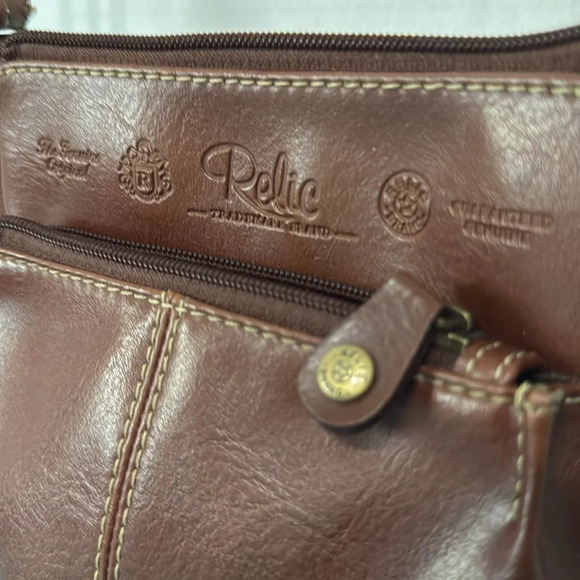 Relic Small Brown Leather Crossbody Adjustable Strap Bag 7x4x7 - Picture 3 of 10